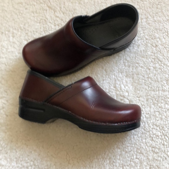 dansko 40